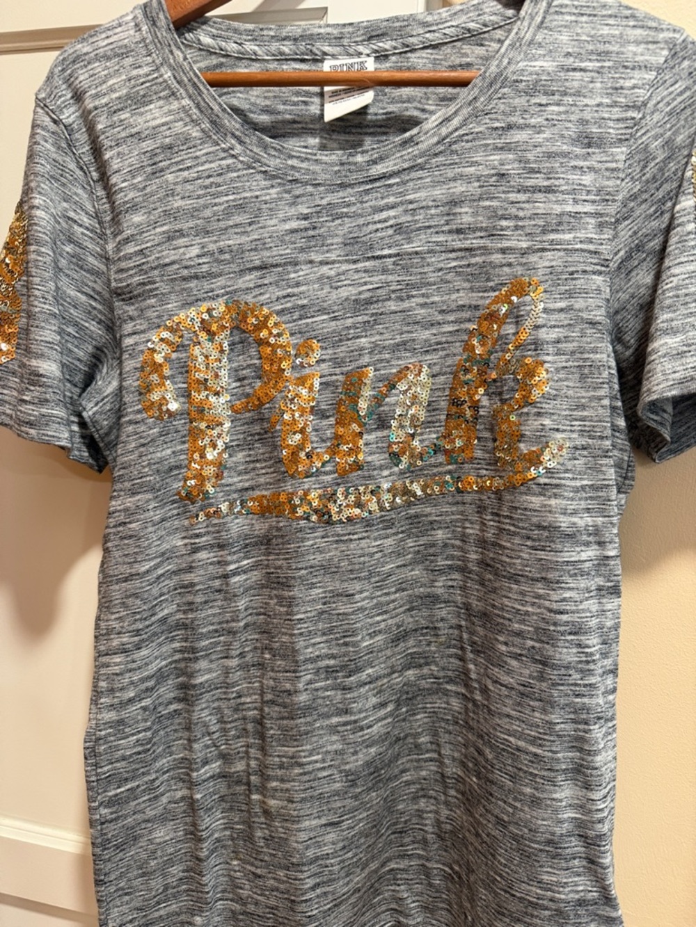 PINK Victoria's Secret Gray Short Sleeve Tee with Gold Sequin Logo